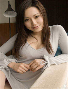 被四个人强伦姧人妻完